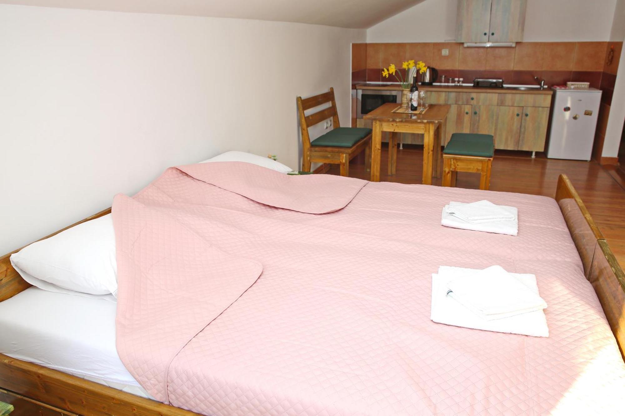 Loki Apartments Kotor Zimmer foto